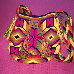 Buena Onda Handmade Crossbody Purse